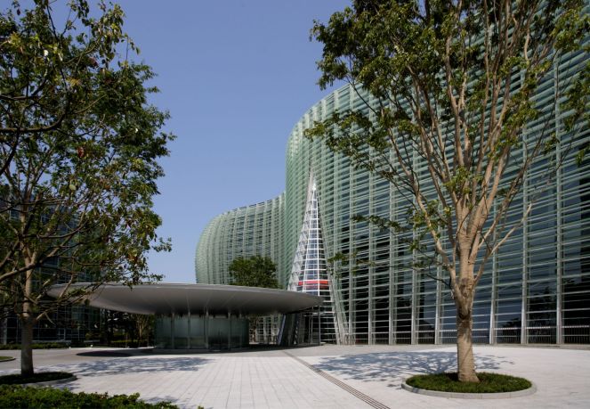 2. The exterior of The National Art Center, Tokyo.jpg
