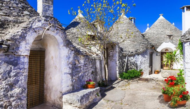 treasure-hunt-trulli-puglia-1.jpg